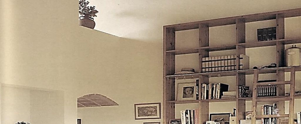 estantería y decoración interior